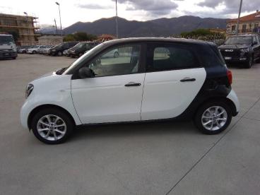 SPOTICAR Smart Forfour 1.0 Youngster 71cv My18 Usata - City Car Benzina Bianco - Cuneo - 502180417_5