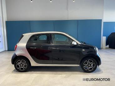 SPOTICAR Smart Forfour 1.0 Passion 71cv Twinamic My18 Usata - City Car Benzina Nero - Modugno - 1202265411_5