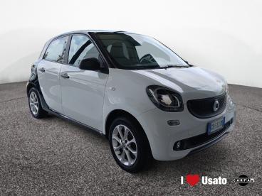 SPOTICAR Smart Forfour Ii 2015 1.0 Passion 71cv Usata - City Car Benzina Bianco - Roma - 502364436_2