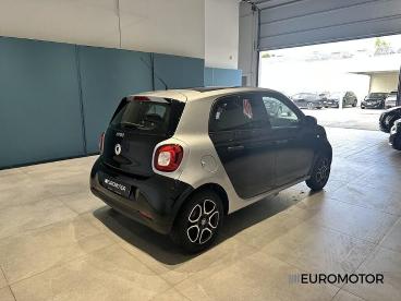 SPOTICAR Smart Forfour 1.0 Passion 71cv Twinamic My18 Usata - City Car Benzina Nero - Modugno - 1202388528_5