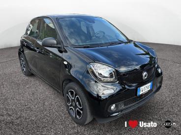 SPOTICAR Smart Forfour Ii 2015 0.9 T Passion 90cv Twinamic My18 Usata - City Car Benzina Nero - Roma - 502397295_2