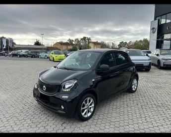 SPOTICAR Smart Forfour Ii 1.0 Passion 71cv My18 Usata - City Car Benzina Nero - Massarosa - 502400346_3