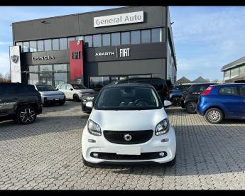 SPOTICAR Smart Forfour Ii 1.0 Prime 71cv Twinamic My19 Usata - City Car Benzina Bianco - Massarosa - 502420195_2