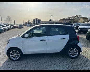 SPOTICAR Smart Forfour Ii 1.0 Prime 71cv Twinamic My19 Usata - City Car Benzina Bianco - Massarosa - 502420195_4