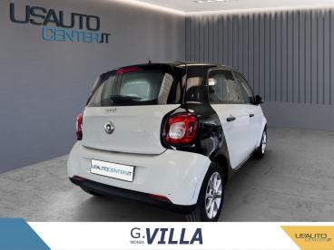 SPOTICAR Smart Forfour 1.0 Passion 71cv Usata - City Car Benzina Bianco - Monza - 502427097_4