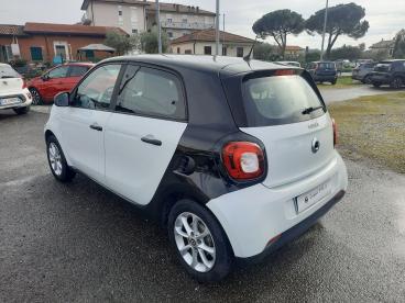 SPOTICAR Smart Forfour 70 1.0 Twinamic Passion Usata - City Car Benzina Bianco - Santo Stefano Di Magra - 502445595_5