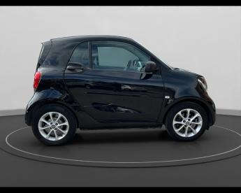 SPOTICAR Smart Fortwo Iii 2015 1.0 Passion 71cv My18 Usata - City Car Benzina Nero - Perugia - 502301272_4