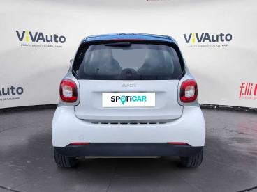 SPOTICAR Smart Fortwo 70 1.0 Passion Usata - City Car Benzina Bianco - Massa - 1202357698_4