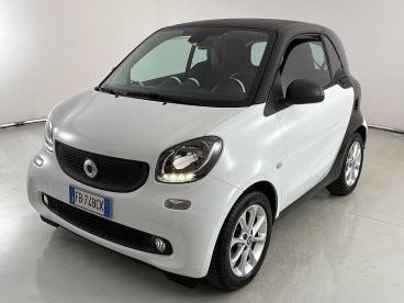 SPOTICAR Smart Fortwo 1.0 Youngster 71cv Twinamic Usata - City Car Benzina Bianco - Parma - 1202375474_1