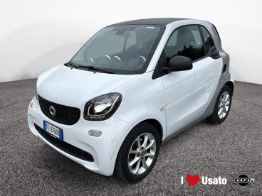 SPOTICAR Smart Fortwo Iii 2015 1.0 Passion 71cv Twinamic Usata - City Car Benzina Bianco - Roma - 502397325_1