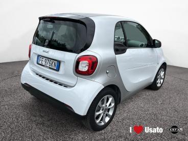 SPOTICAR Smart Fortwo Iii 2015 1.0 Passion 71cv Twinamic Usata - City Car Benzina Bianco - Roma - 502397325_3