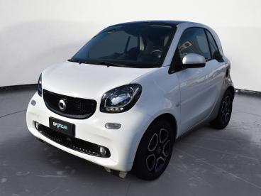 SPOTICAR Smart Fortwo 70 1.0 52kw Superpassion Twinamic Usata - City Car Benzina Bianco - Giarre - 502439127_1