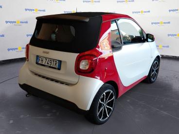 SPOTICAR Smart Fortwo Iii 2015 Cabrio Cabrio 0.9 T Passion 90cv Twinamic Usata - City Car Benzina Bianco - Roma - 502439281_5