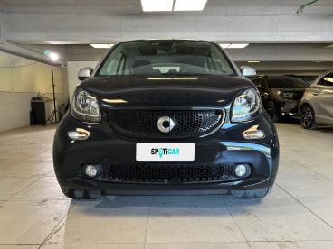 SPOTICAR Smart Fortwo 70 1.0 52kw Passion Twinamic Usata - City Car Benzina Nero - Milano - 1202446824_2