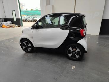 SPOTICAR Smart Fortwo Eq Passion 4,6kw Usata - City Car Elettrica Bianco - Milano - 502460799_5