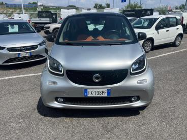 SPOTICAR Smart Fortwo 90 0.9 66kw Turbo Passion Usata - City Car Benzina Grigio - Milano - 502473241_2