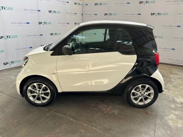 SPOTICAR Smart Fortwo 70 1.0 52kw Passion Twinamic Usata - City Car Benzina Bianco - Roma - 1202488250_4
