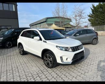 SPOTICAR Suzuki Vitara Ii 1.0 Boosterjet Starview 2wd Auto Usata - Suv Benzina Bianco - Massarosa - 502420535_1