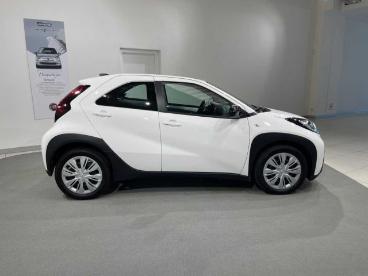 SPOTICAR Toyota Aygo X 1.0 Vvt-i 72 Cv 5 Porte Active S-cvt Usata - City Car Benzina Bianco - Montagna In Valtellina - 502387770_2