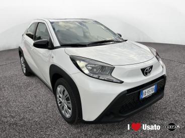 SPOTICAR Toyota Aygo X 1.0 Active 72cv Usata - City Car Benzina Bianco - Roma - 502405832_2