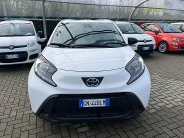 SPOTICAR Toyota Aygo X 1.0 Vvt-i 72 Cv 5 Porte Active Usata - City Car Benzina Bianco - Milano - 502411275_2