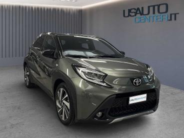 SPOTICAR Toyota Aygo 1.0 Lounge 72cv S-cvt Usata - City Car Benzina Nero - Bergamo - 1202419412_2