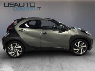 SPOTICAR Toyota Aygo 1.0 Lounge 72cv S-cvt Usata - City Car Benzina Nero - Bergamo - 1202419412_3