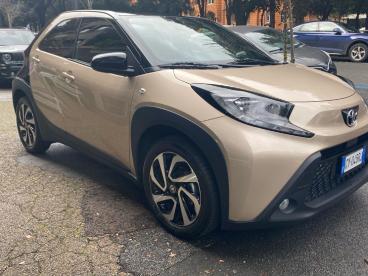 SPOTICAR Toyota Aygo X Air 1.0 Trend Air 72cv Usata - City Car Benzina Beige - Roma - 502422558_5