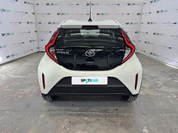 SPOTICAR Toyota Aygo 1.0b (72 Cv) Active S-cvt Usata - City Car Benzina Bianco - Roma - 1202442670_5