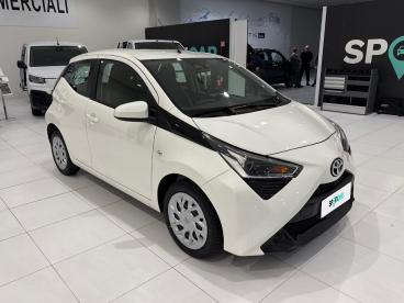 SPOTICAR Toyota Aygo 1.0 Vvt-i X-play Usata - City Car Benzina Bianco - Napoli - 1202450499_3