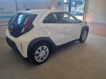 SPOTICAR Toyota Aygo 1.0b (72 Cv) Active Usata - City Car Benzina Bianco - Siena - 1202467867_2