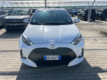 SPOTICAR Toyota Yaris 1.0 5 Porte Active Usata - City Car Benzina Bianco - Milano - 502411232_2