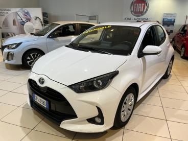 SPOTICAR Toyota Yaris 1.5 Hybrid 5 Porte Business Usata - City Car Ibrido Bianco - Milano - 502411233_1