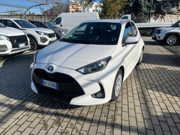 SPOTICAR Toyota Yaris 1.5 Hybrid 5 Porte Business Usata - City Car Ibrido Bianco - Milano - 502411235_1
