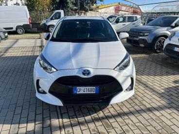 SPOTICAR Toyota Yaris 1.5 Hybrid 5 Porte Business Usata - City Car Ibrido Bianco - Milano - 502411235_2