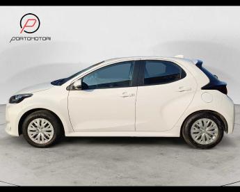 SPOTICAR Toyota Yaris 1.5 Hybrid 5 Porte Active Usata - City Car Ibrido Bianco - Portogruaro - 1202434549_2