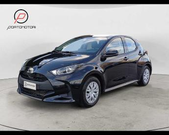 SPOTICAR Toyota Yaris 1.5 Hybrid 5 Porte Active Usata - City Car Ibrido Nero - Portogruaro - 1202434977_1