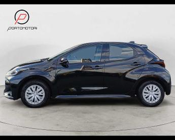 SPOTICAR Toyota Yaris 1.5 Hybrid 5 Porte Active Usata - City Car Ibrido Nero - Portogruaro - 1202434977_2