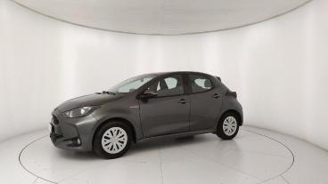 SPOTICAR Toyota Yaris 1.5 Hybrid 5 Porte Active Usata - City Car Benzina Grigio - Modugno - 1202460350_2