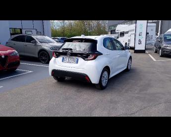 SPOTICAR Toyota Yaris 4&ordf; Serie 1.5 Hybrid 5 Porte Active Usata - City Car Ibrido Bianco - Sassuolo - 502481123_3