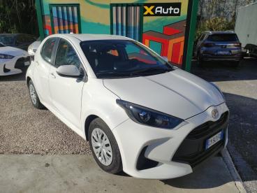 SPOTICAR Toyota Yaris Iv 2020 1.5h Active Usata - City Car Ibrido Bianco - Lancusi - 502492749_1