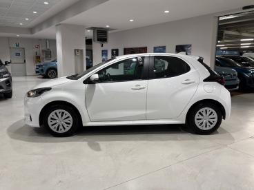 SPOTICAR Toyota Yaris 1.0 Active My22 Usata - City Car Benzina Bianco - Sesto San Giovanni - 1202506345_4