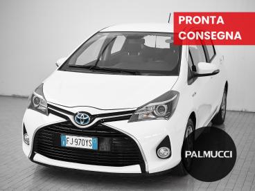 SPOTICAR Toyota Yaris 1.5 Hsd E-cvt Hybrid Trend Red Edition Usata - City Car Ibrido Bianco - Prato - 502507639_1