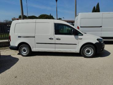 SPOTICAR Volkswagen Caddy 1.4 Tgi Furgone Maxi Usata - Family Car Gpl-metano Bianco - Foggia - 502352756_4