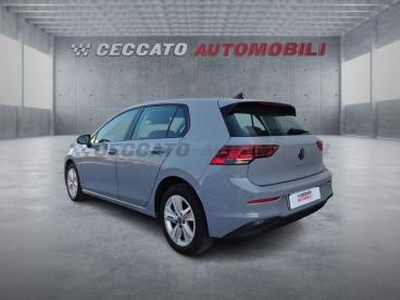 SPOTICAR Volkswagen Golf 1.0 Etsi Evo Life 110cv Dsg Usata - Berlina Ibrido Grigio - Albignasego - 502393598_3