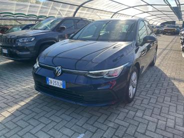 SPOTICAR Volkswagen Golf 2.0 Tdi Scr 110kw Life Dsg Usata - Berlina Diesel Blu - Milano - 502470479_1