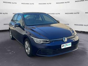 SPOTICAR Volkswagen Golf Viii 8ª Serie 1.5 Tsi Evo Act Life Usata - Berlina Benzina Blu - Magenta - 1202466420_3