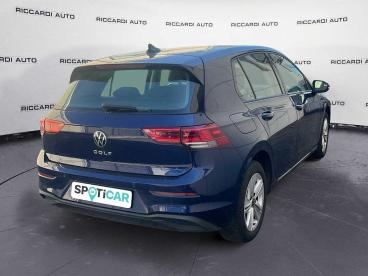 SPOTICAR Volkswagen Golf Viii 8ª Serie 1.5 Tsi Evo Act Life Usata - Berlina Benzina Blu - Magenta - 1202466420_4