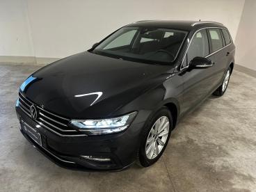 SPOTICAR Volkswagen Passat Variant 2.0 Tdi Scr Evo Business Bmt Usata - Veicoli Commerciali Diesel Grigio - Avezzano - 502363597_3