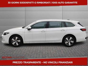 SPOTICAR Volkswagen Passat 1.5 Tsi Ehybrid Business 204cv Dsg Usata - Station Wagon Ibrido Bianco - San Giovanni Teatino - 1202450570_4